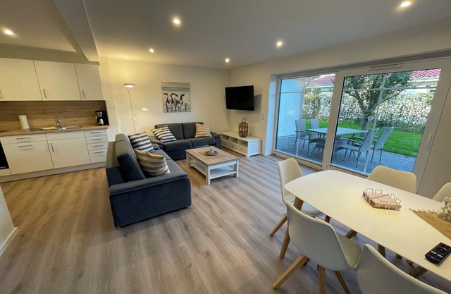 Stuuv twee - terrace, garden furniture, barbecue, sauna, shower, guest WC, electric charging point