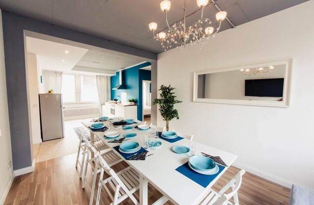 Stylish 4 room apartment right on Tempelhofer Feld