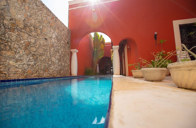 Style and luxury in the heart of El Centro