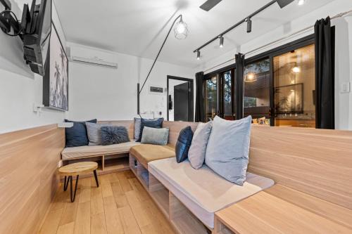Stylish 1-Bed Flat Near Brisbane River Walks