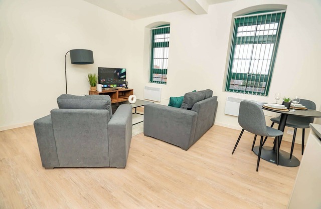 Stylish 1 Bed Apartment in Central Newark