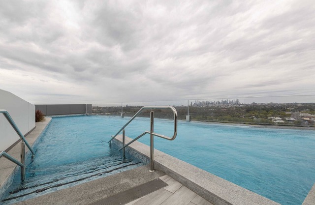 Stylish 1 bedroom 1 bathroom apartment
