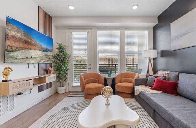 Stylish 1BR w Prkng, Near Temple Sq & Delta Center