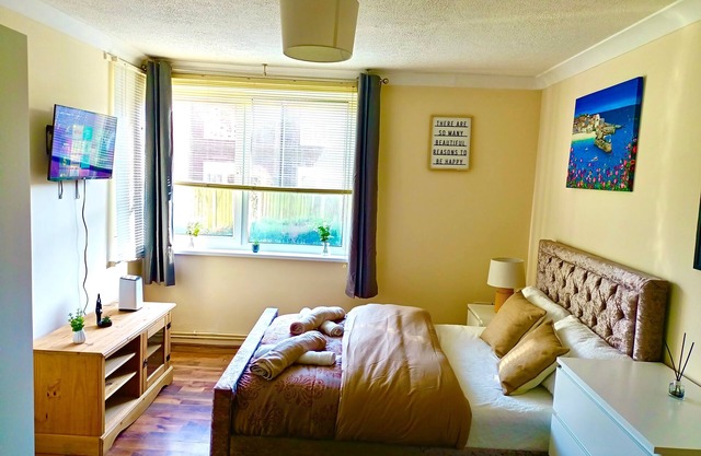 Stylish 2-bed home in Telford