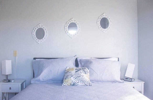 Stylish 2-Bed, Sleeps 3, Cosy & Comfortable