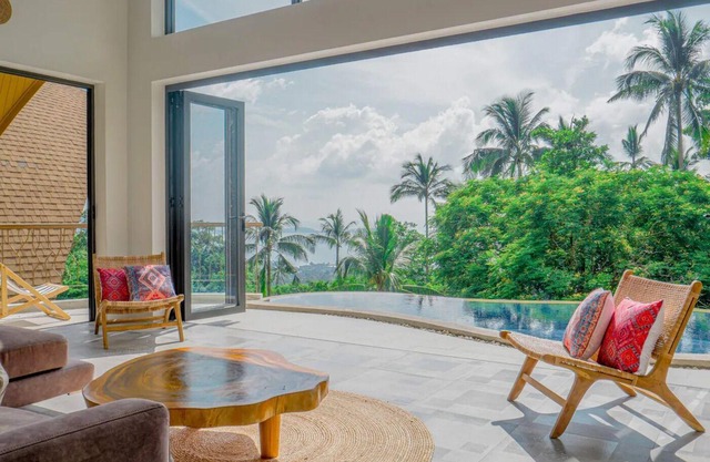 Stylish 2-bedroom villa with panoramic sea views and serene escape