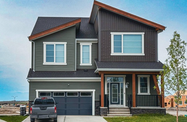 Stylish 2BR Basement Suite | 15 Mins to Airport