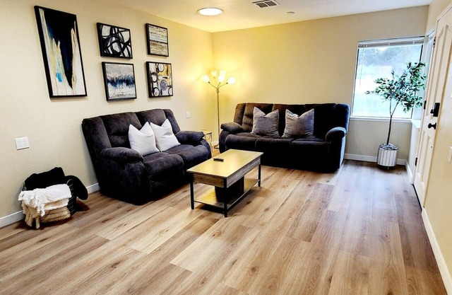 Stylish 2BR Retreat by Santana Row-Silicon Valley