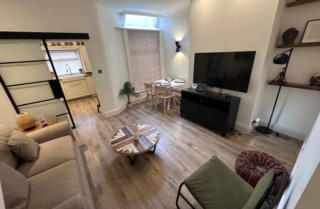 Stylish 3-Bed Home with On-Street parking