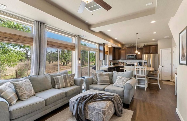 Stylish 3 Bedroom Home with Rooftop Deck