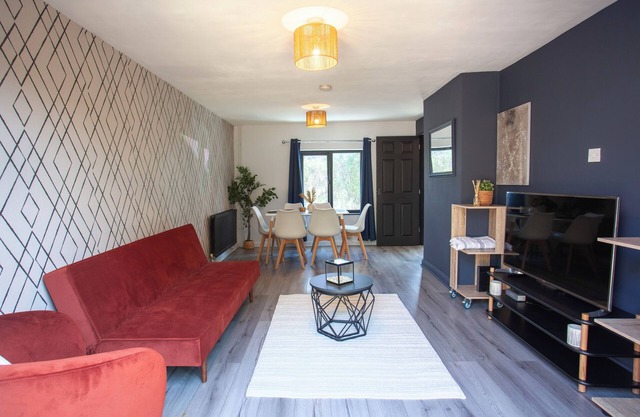 Stylish 3Bed Home