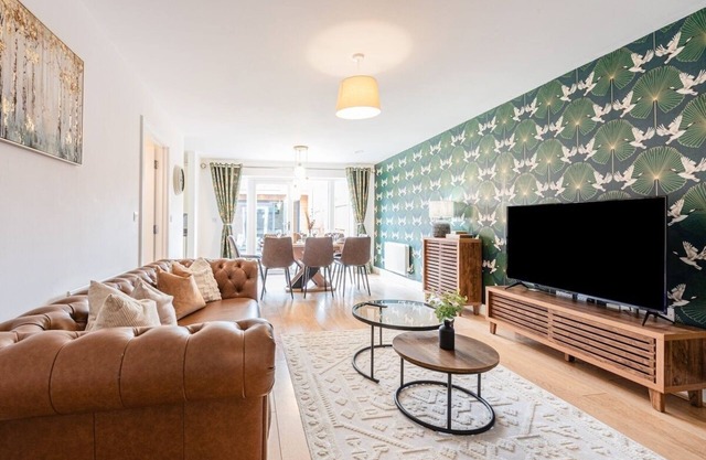 Stylish 4-Bed House in Manchester