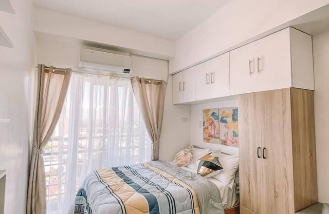 Stylish and Cozy Room at TheLoop Tower-25th Floor