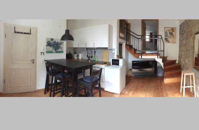 Stylish and high-quality furnished vacation apartment (45 sqm) for up to 4 people with garden