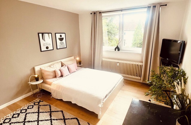 Stylish apartment at Homburg University Hospital, all inclusive