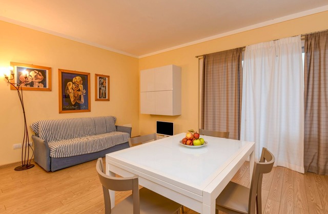 Stylish Apartment Lina in Agriturismo Colleincanto
