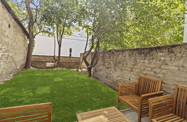 Stylish Apartments near AKH