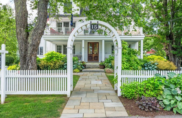 Stylish Cape Porpoise Retreat with Pool