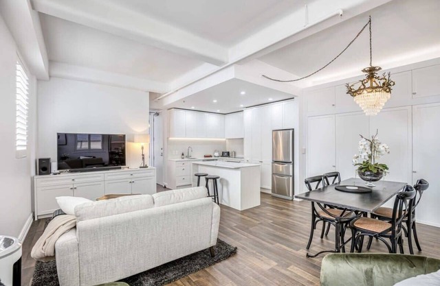 Stylish Central Penthouse