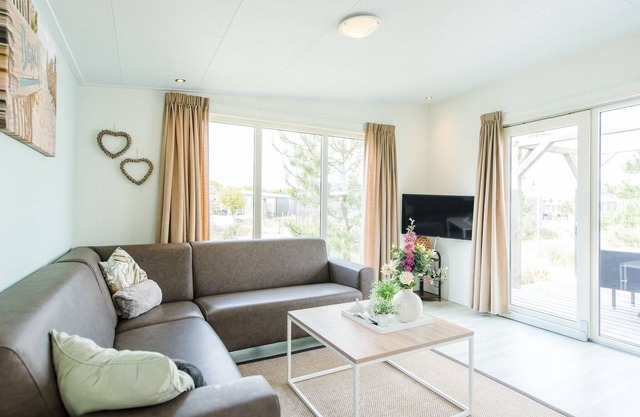 Stylish Chalet Near the Beach
