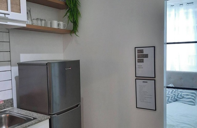 Stylish Condo at Mezza 1 with fast WIFI & Netflix