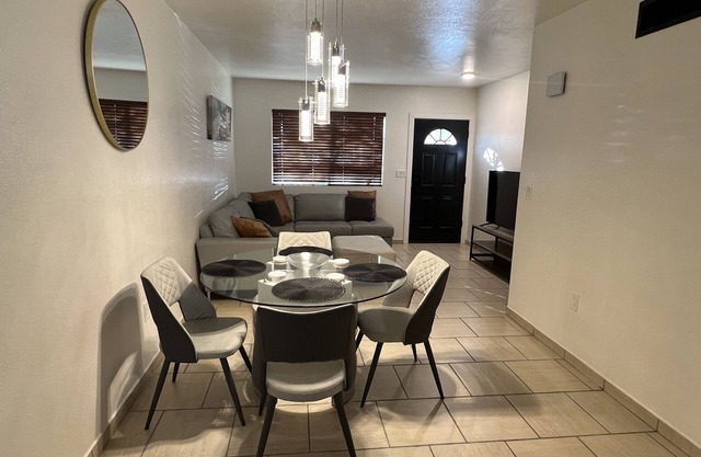 Stylish & Cozy Apt in Sierra Vista