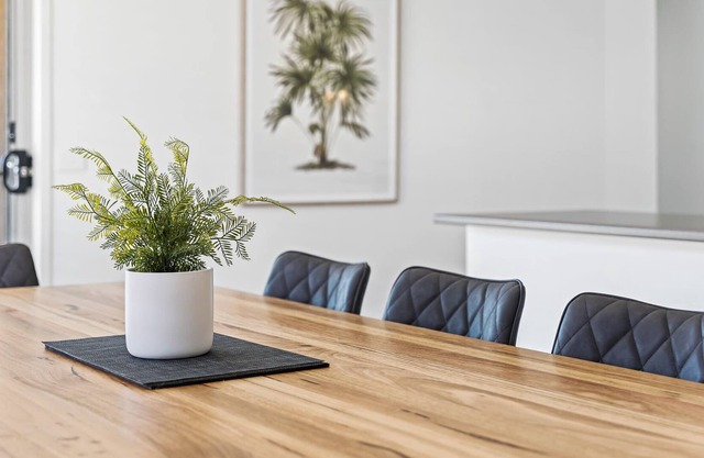 Stylish Family Haven 10mins to City Centre
