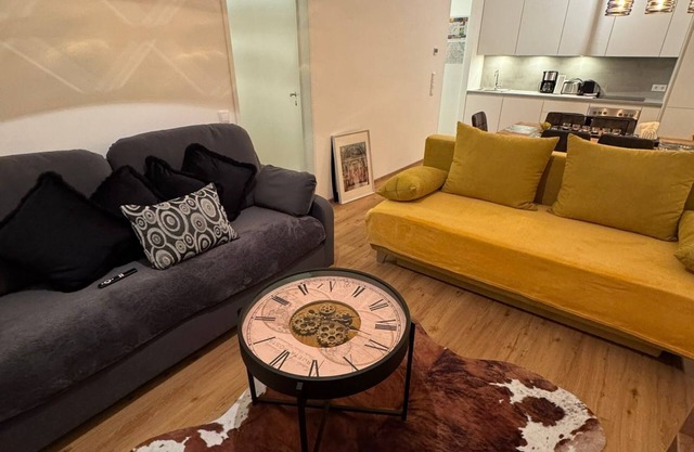 Stylish Garden Apartment in Vienna – Peaceful Retreat near Schönbrunn Palace