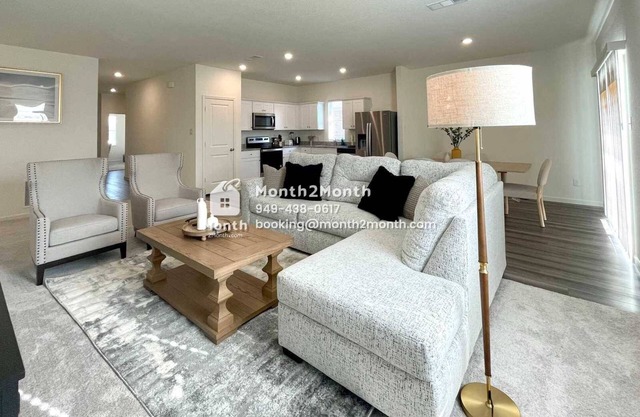 Stylish Haven on Glen Crossing Rd #42036