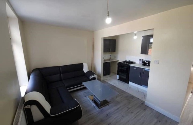 Stylish home near town centre