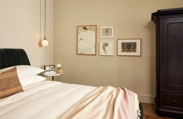 Stylish King Room in Fishtown’s Artistic Landmark Hotel