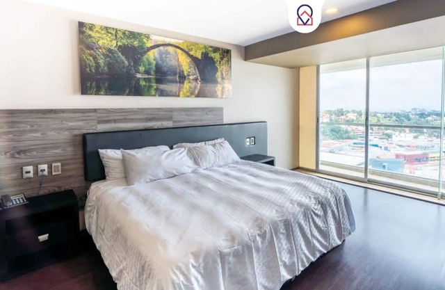 Stylish Loft l City view l Luxury amenities