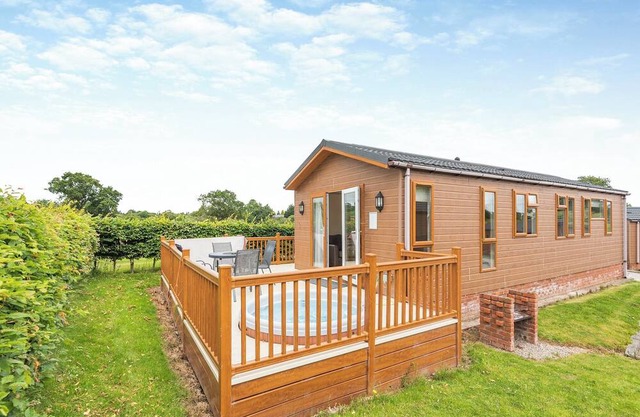 Stylish luxury lodge with hill view.