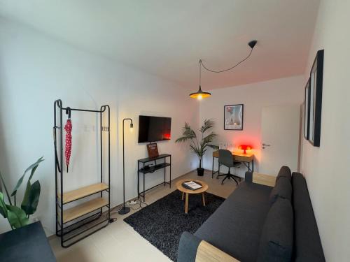 Stylish Mini Loft for 4 - Free Public Parking
