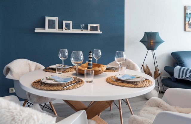 Stylish, modern furnished apartment with space for up to 4 adults.