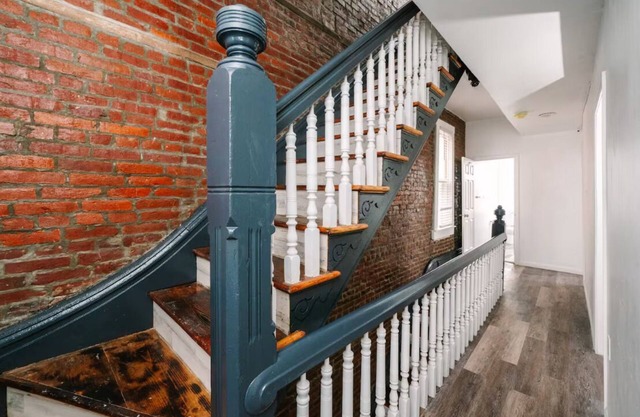 Stylish Oakland Stay for Business & Leisure Private Suites + Shared Common Areas