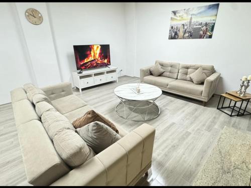 Stylish & Relaxing Modernes Apartment mit Privatparkplatz