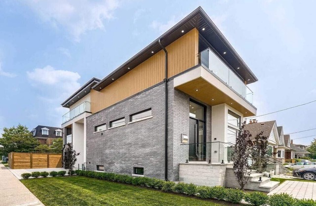 Stylish, spacious, and bright 2-bedroom furnished basement apartment