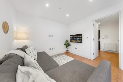 Stylish Stay Nine Elms Vauxhall 1 Bedroom Apartment near London Eye