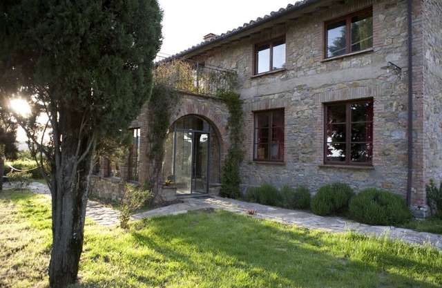 Stylish stone house (200sqm) in a fantastic location in the Umbrian hills