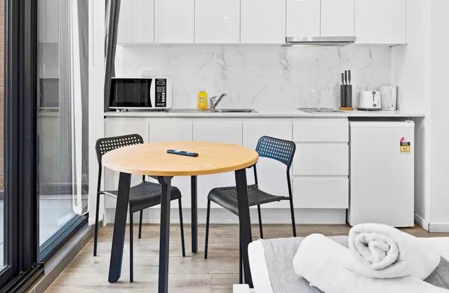 Stylish Studio @ Burwood | MHS