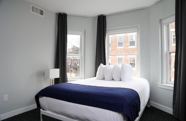 Stylish Studio on Newbury Street, #10