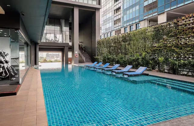 Stylish spacious 3-bedroom condo near Thonglor