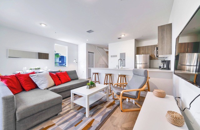 Stylish Townhouses by Design District