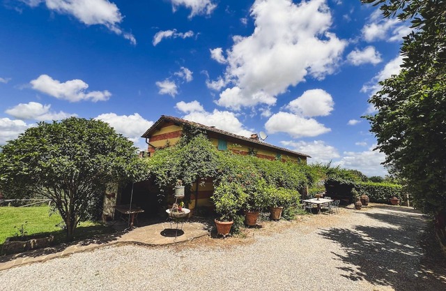 Stylish Villa dell'Ortensia with pool