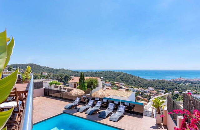 Stylish Villa Havana with Sea Views and Private Pool