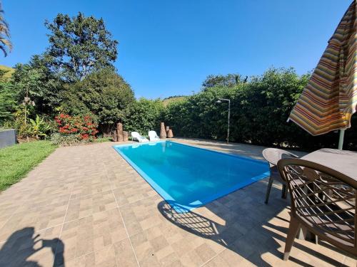 Suíte piscina Churrasco Sitio Volta Redonda