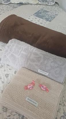 Suíte privativa em casa de família - ENTRADA INDEPENDENTE - a tranquilidade - conforto e privacidade que vc procura - super limpinha com cozinha em BARÃO GERALDO- perto de tudo e sossego total