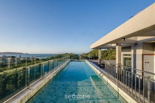 Sua estadia exclusiva com piscinas e jacuzzi a 500m da praia - ELF