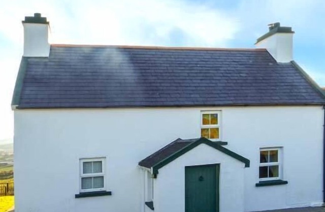 SUGARBUSH, family friendly, with open fire in Eyeries, County Cork